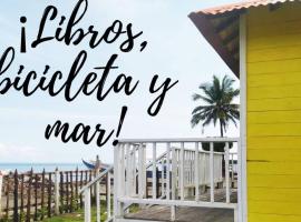 La Casa Amarilla (Sobre las playas del mar Caribe)，位于圣贝尔纳多德尔比恩托的海滩短租房