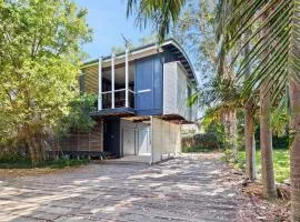 Baleen Beach House by Discover Stradbroke