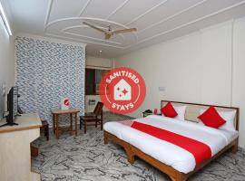 OYO 14100 Hotel D Meridien，位于古尔冈的酒店