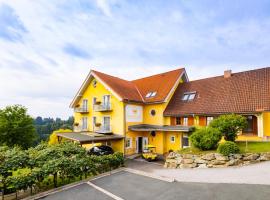 Golf & Thermenland Sonnenpension Frühstückshotel Burgauberg Stegersbach，位于施泰格斯巴赫的高尔夫酒店