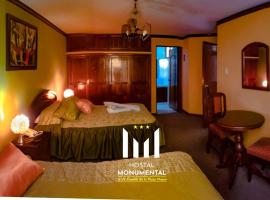 HOSTAL MONUMENTAL a Media Cuadra de la Plaza Mayor，位于卡哈马卡的旅馆