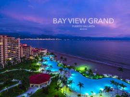 Paradise apartment, private beach condo Bay View Grand，位于巴亚尔塔港的分契式公寓