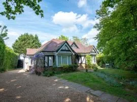 Pinewood Cottage Deluxe Self Catering Apartments