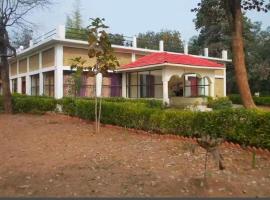 Ashoka Resort，位于塔拉的酒店