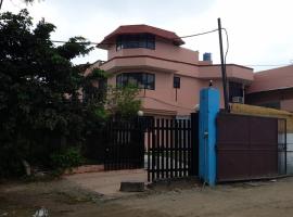 neelam villa，位于法里达巴德的酒店