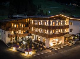 first mountain Hotel Ötztal，位于朗根费尔德的酒店