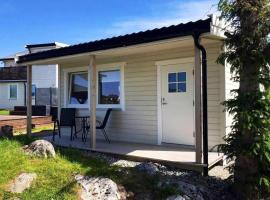 Feriehus med Sjøutsikt，位于Sætra的酒店