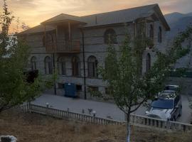Deniz Hotel，位于Lahıc的酒店