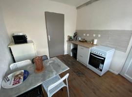Appart au 1 etage，位于Saint-Rémy-sur-Durolle的酒店