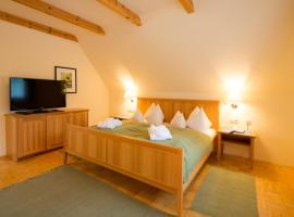 Hotel Klugbauer，位于Waldkeuschler的酒店