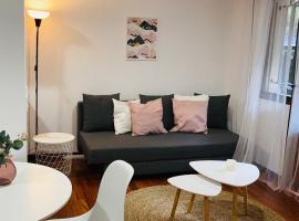 Apartamentos Las Brisas, Ojedo-Potes，位于奥耶多的酒店