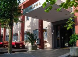 Hotel Prunk，位于塞扎纳的酒店