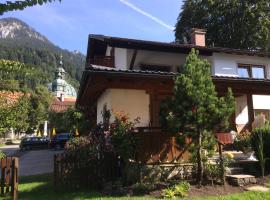 Ferienhaus Schneider-Sepp，位于埃塔尔的酒店