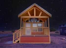 076 Tiny Home nr Grand Canyon South Rim Sleeps 8