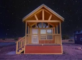 076 Tiny Home nr Grand Canyon South Rim Sleeps 8