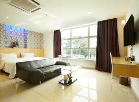 East Sun Hotel Sekinchan Self Check In，位于适耕庄的酒店