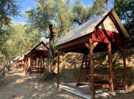 Hostel & Glamping Santa Fortunata，位于索伦托的酒店