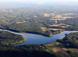 Apartament w lesie z balią