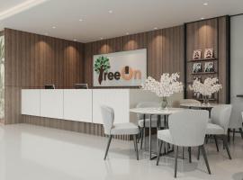 Tree On Hotel Syariah，位于Peterongan的酒店