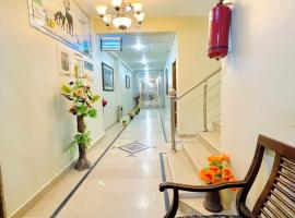 Asia Hotel & Restaurant，位于Lārkāna的酒店