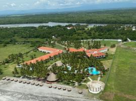 Tesoro Beach，位于La Herradura的酒店