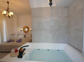 "Del Sole" Spa Apartment，位于塞雷的酒店