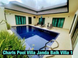 Charis Pool Villa 1 - 3 Bedroom with Private Pool，位于彭亨的酒店