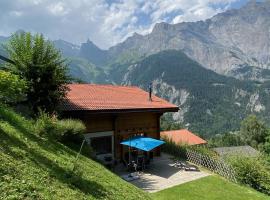 Chalet Alpilles - Chalet familial, récent, tout équipé，位于Chamoson的酒店
