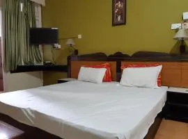 Palm Grove 1 Bhk Apartment at Candolim Beach with free Wifi
