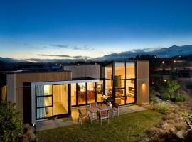 The Fairways Luxury Accommodation Kaikoura，位于凯库拉的海滩短租房