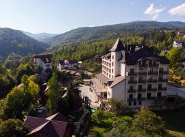 Ведмежа гора Panorama Spa Resort，位于亚列姆切的度假村