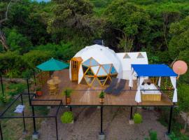 Glamping Girardot & Hotel Puerta Del Sol Girardot，位于La Virginia的酒店