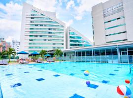 圣费尔南多广场酒店 ，位于麦德林的带泳池的酒店