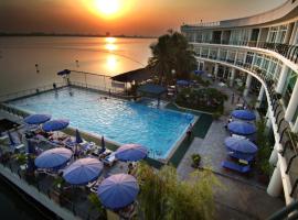 The Hanoi Club Hotel & Residences，位于河内西湖附近的酒店