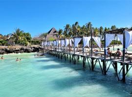 Reef & Beach Resort - Spa Jambiani，位于江比阿的酒店