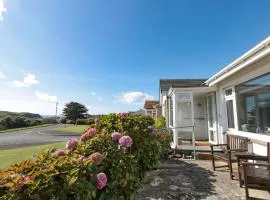 33 Weymouth Park