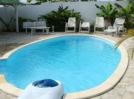 Maison de 3 chambres avec piscine privee terrasse amenagee et wifi a Morne A l'Eau