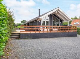 Bright Family Cottage by Kelstrup Beach，位于Kelstrup Strand的酒店