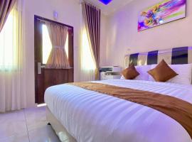 Homestay Banteng Adventure Dieng Mitra RedDoorz，位于迪昂的酒店