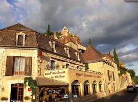 Hôtel du Château - Beynac et Cazenac，位于贝纳克和卡泽纳克的酒店