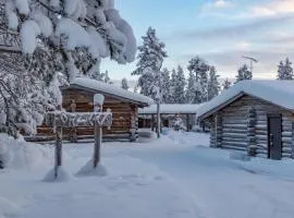 Kuukkeli Log Houses Porakka Inn