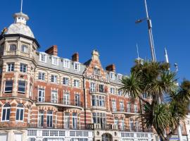 The Royal Hotel Weymouth，位于韦茅斯的住宿