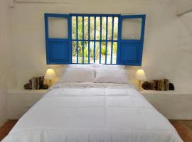 El Oteo Tiny house.，位于莱瓦镇的酒店