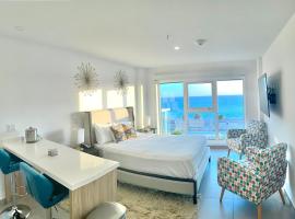 Ocean View Condo overlooking the Caribbean Sea，位于奥拉涅斯塔德的公寓式酒店