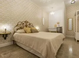 Casa dei Liuti Luxury GuestHouse