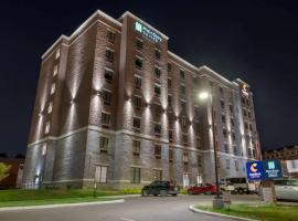 Comfort Suites Cincinnati University - Downtown