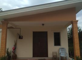 Homestay Kak soh at KampungKalai, Jeli Kelantan，位于Jeli的酒店