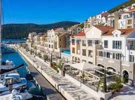 Lustica Bay