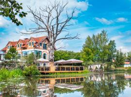 Radailiu Dvaras - Dinosaur Park，位于Radailiai的酒店