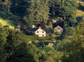 Townfoot Byre, Troutbeck - E.V friendly，位于温德米尔的酒店